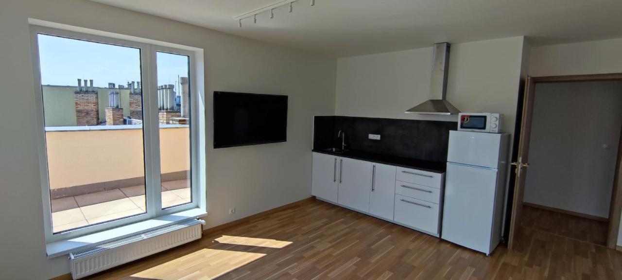 Penthouse # 81 With Panoramic City View In Elite Rezidence With Free Parking Praga Exterior foto
