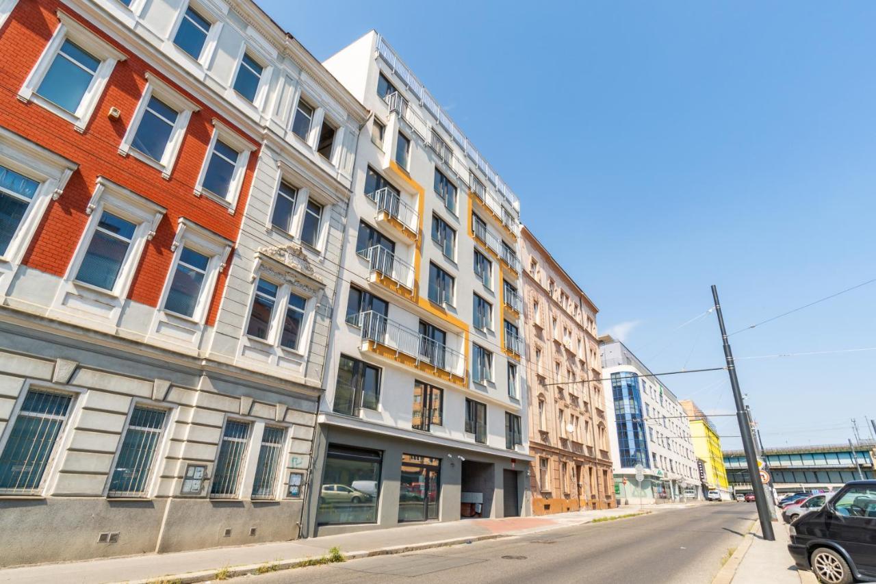 Penthouse # 81 With Panoramic City View In Elite Rezidence With Free Parking Praga Exterior foto